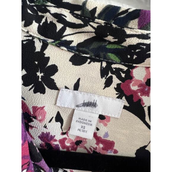 J.Jill relaxed shirttail oatmeal floral blouse button up size petite XS - Picture 3 of 7
